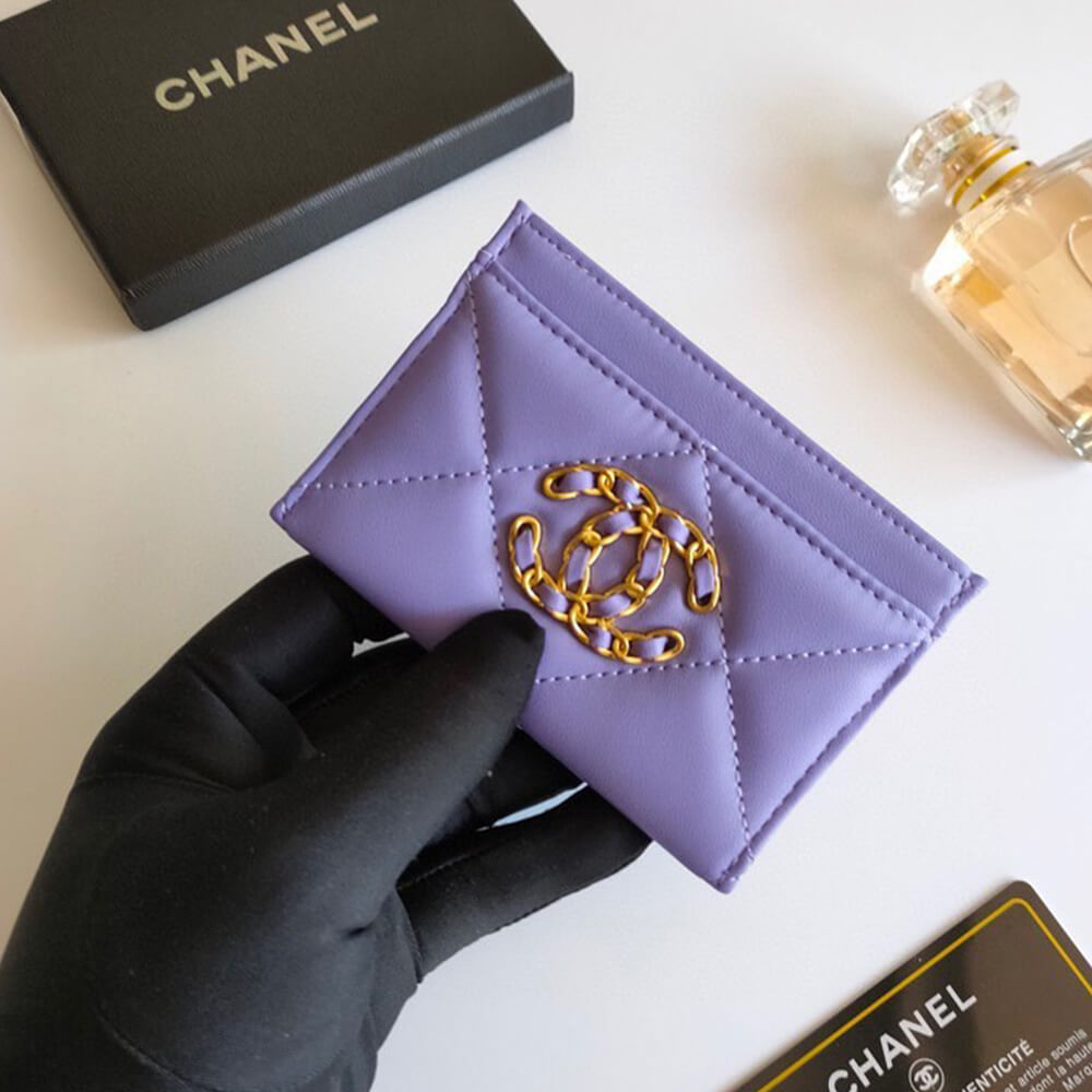 Ch**el 19 CARD HOLDER