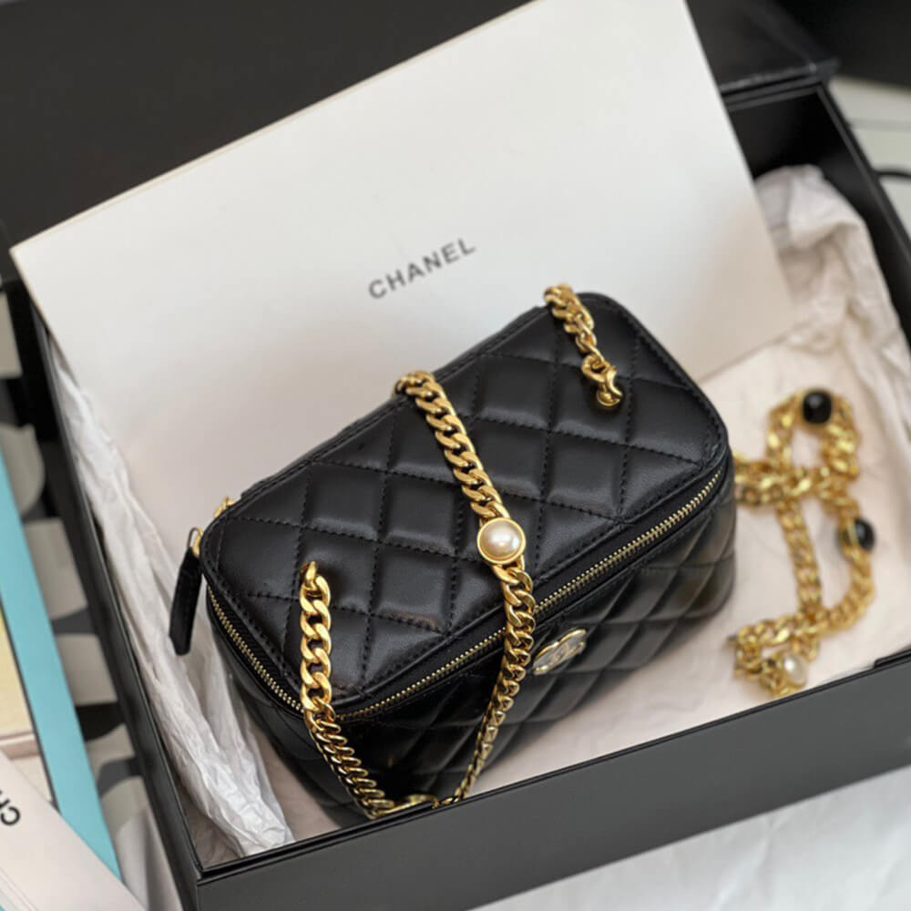 Ch**el VANITY WITH CHAIN
