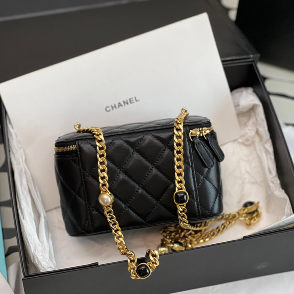 Ch**el VANITY WITH CHAIN