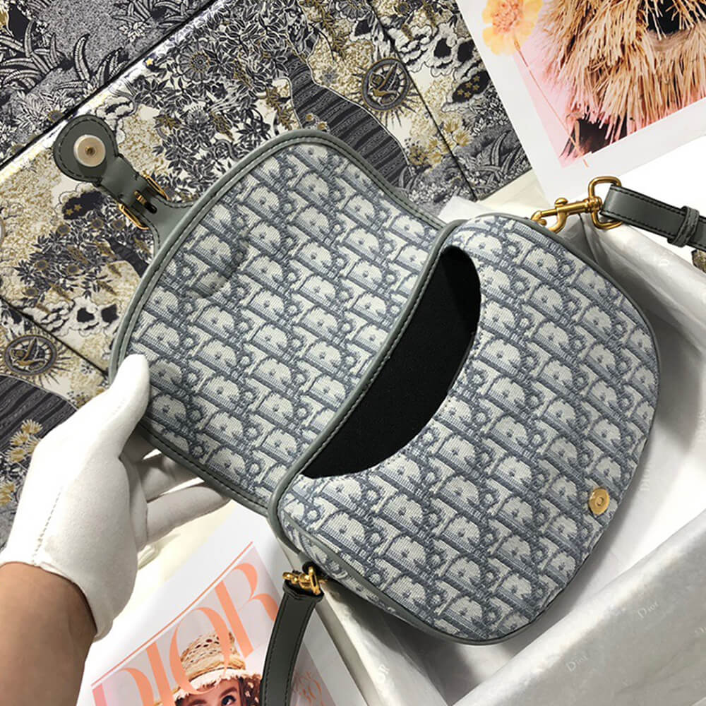 MEDIUM D10r BOBBY BAG