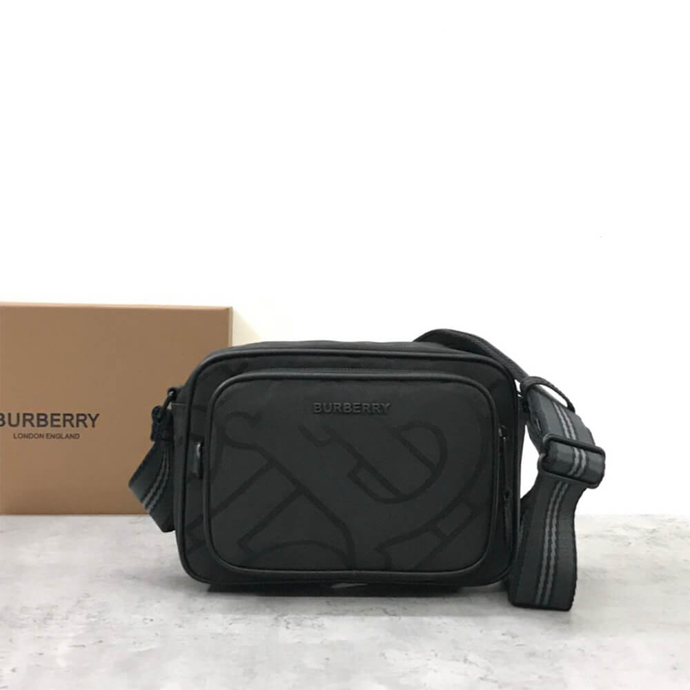 Bv*b*rry Paddy Bag