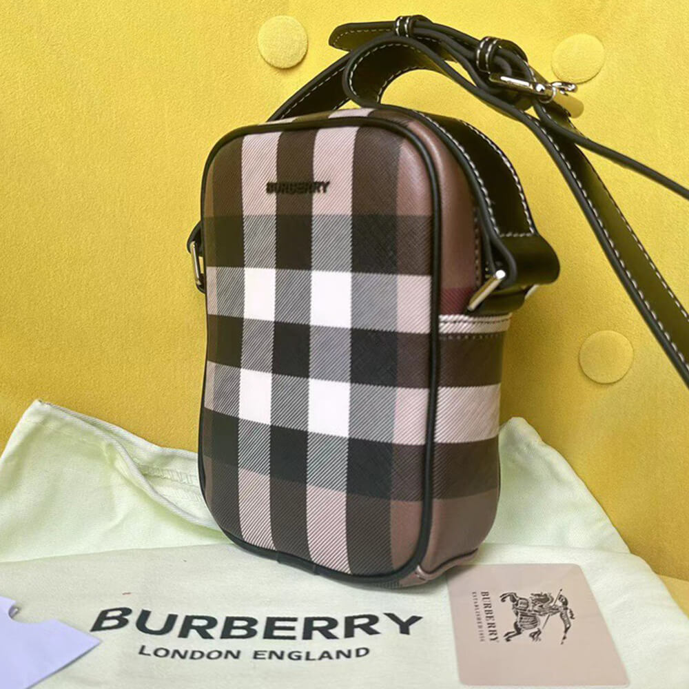 Bv*b*rry Vertical Paddy Bag