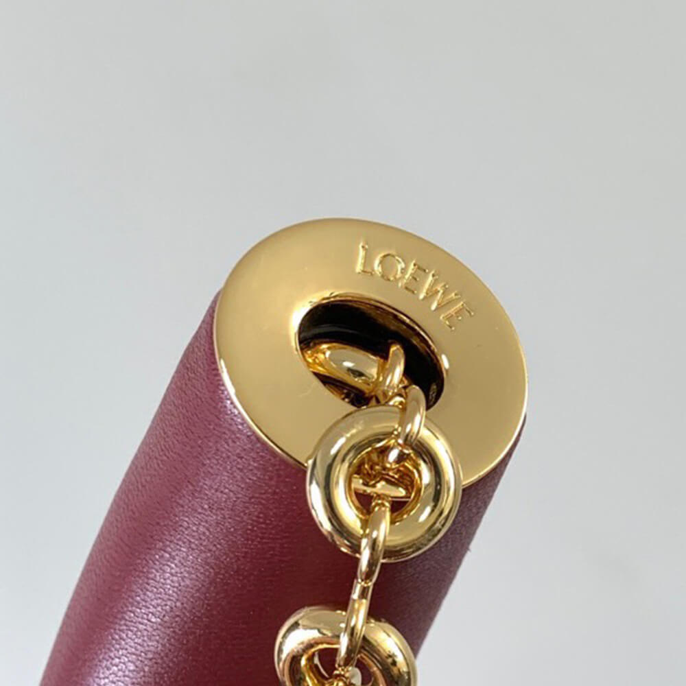 L0ew* Medium Squeeze bag in nappa lambskin