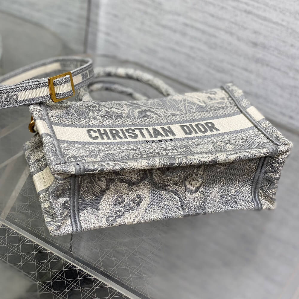 D10r Mini D10r Book Tote