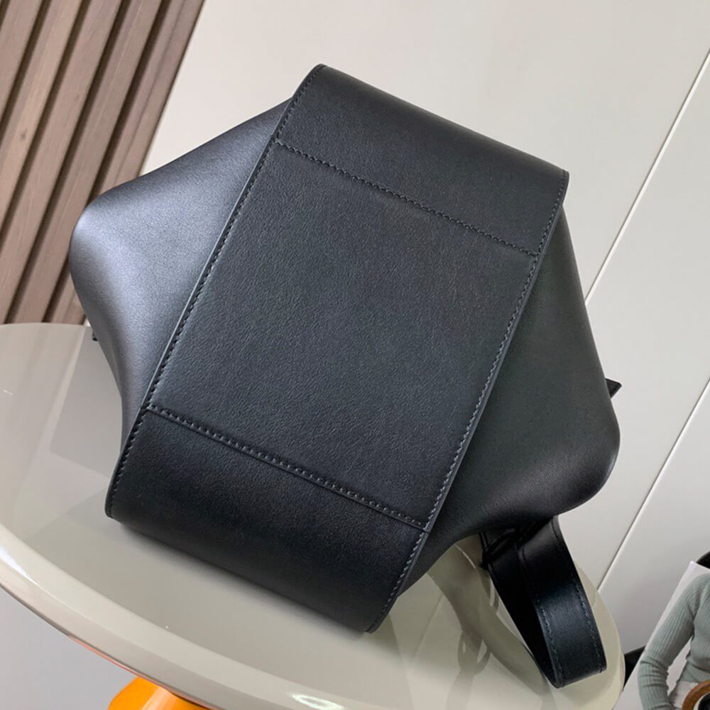 L0ew* Small Hammock bag in classic calfskin