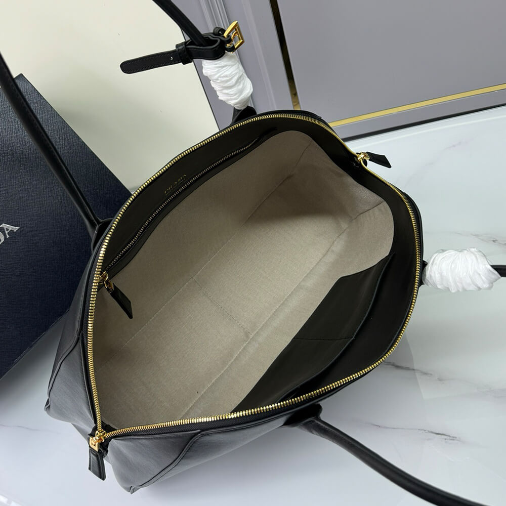 Pra*a Large leather tote bag with zipper closure(high-end grade)