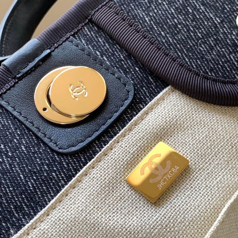 Ch**el LARGE DEAUVILLE TOTE(HIGH-END GRADE)