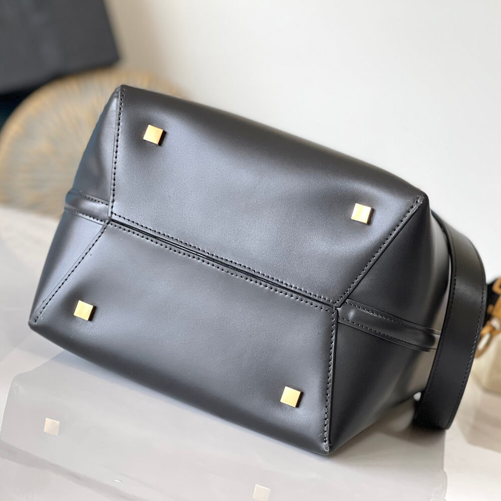 Y51 LE 37 IN SHINY LEATHER(Tax-Free Grade)