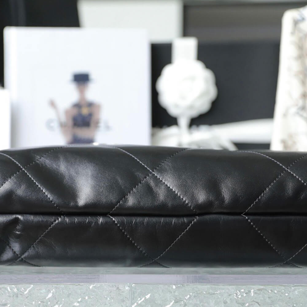 Ch**el 22 HANDBAG(high-end grade)