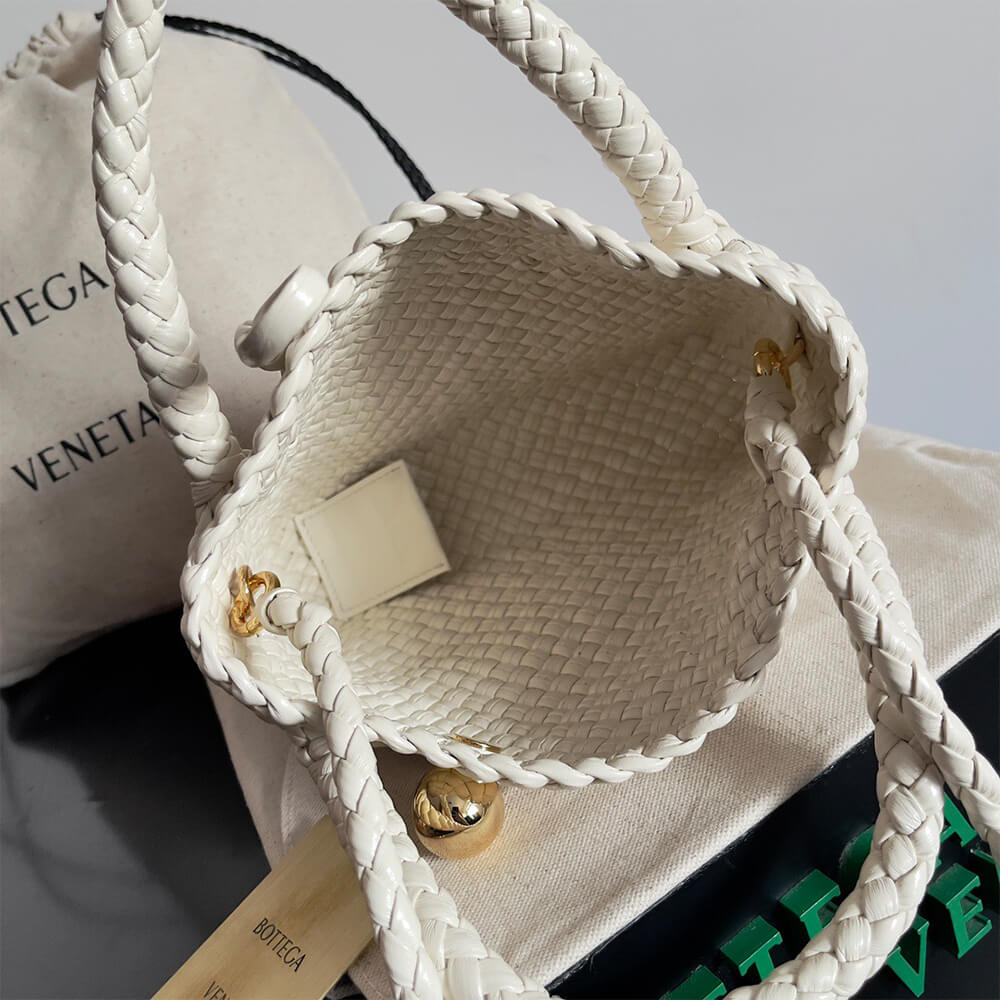 B0tt*ga Ven*ta Small Tosca(high-end grade)