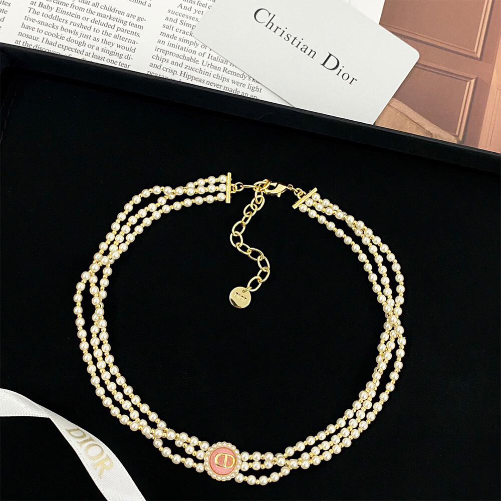 D10r PEARL NECKLACE