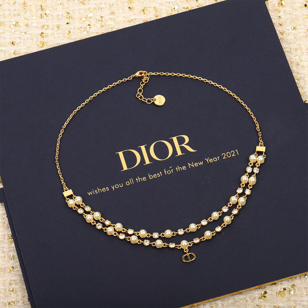 D10r PEARL NECKLACE