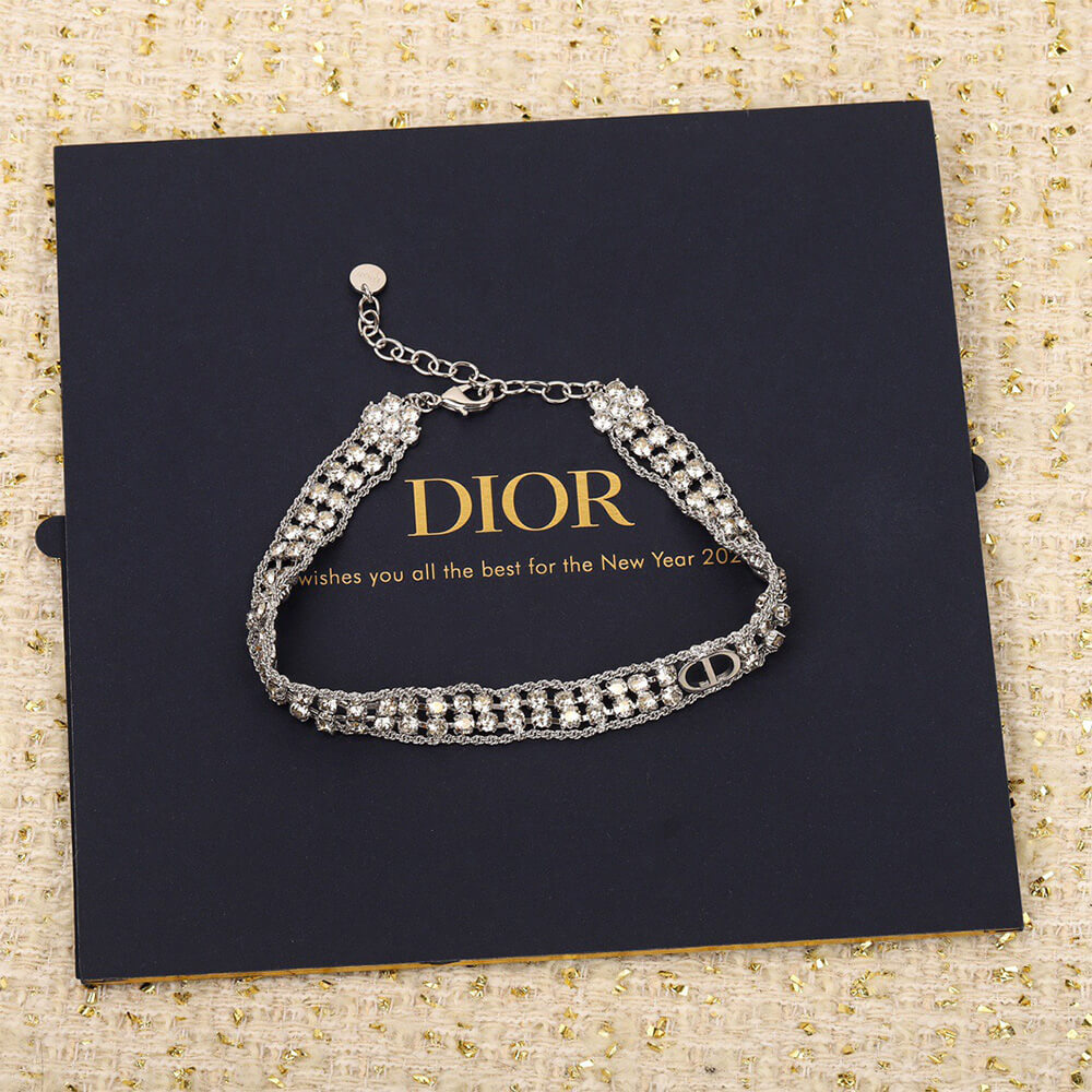 D10r NECKLACE