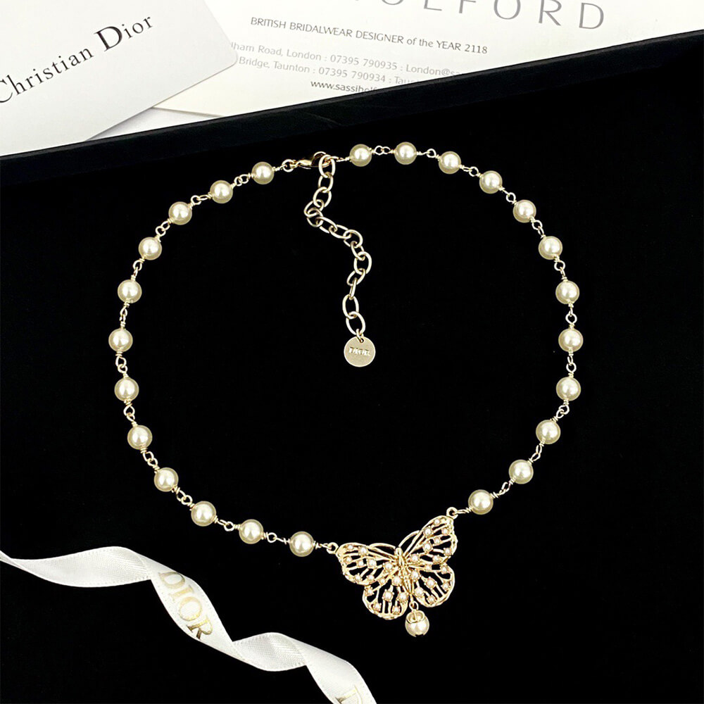 D10r PEARL NECKLACE