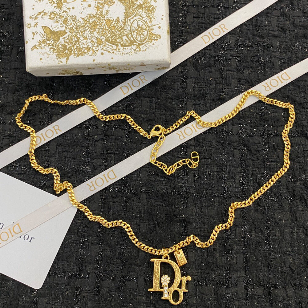 D10r NECKLACE
