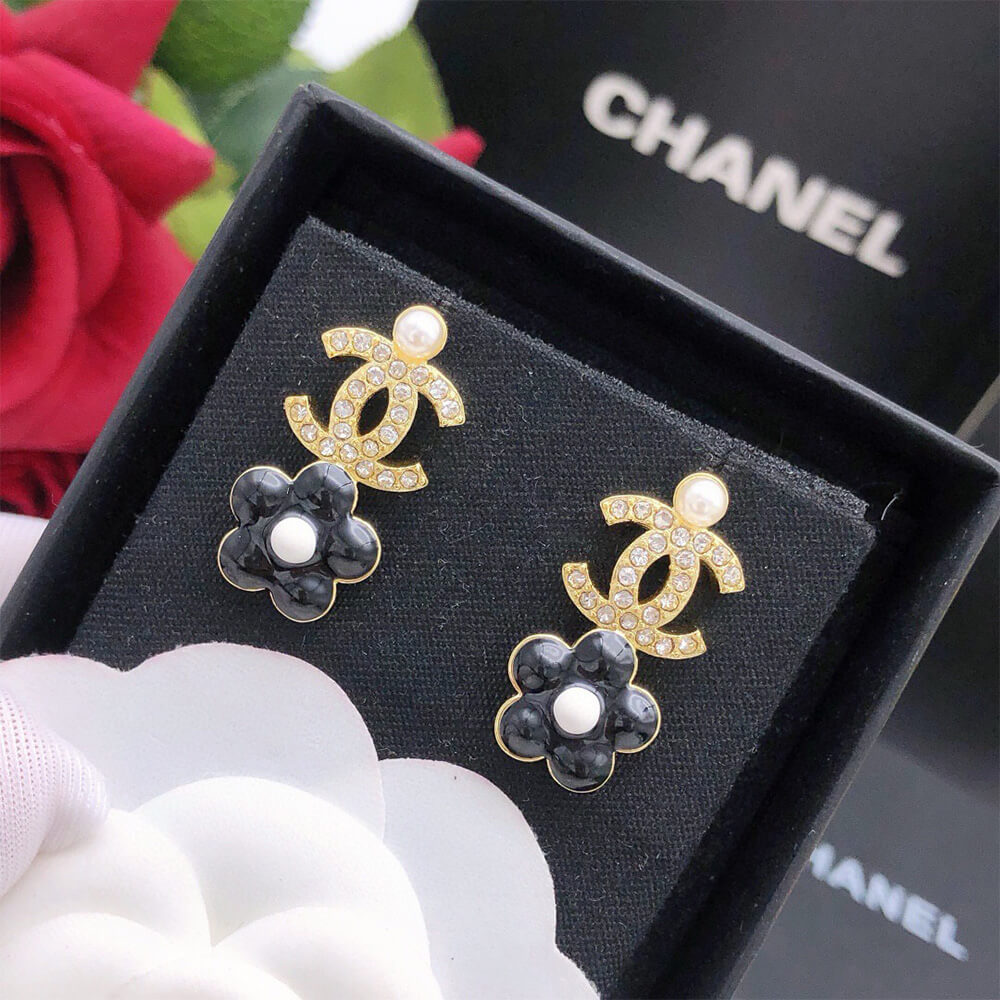 Ch**el D1am0nd EARRINGS