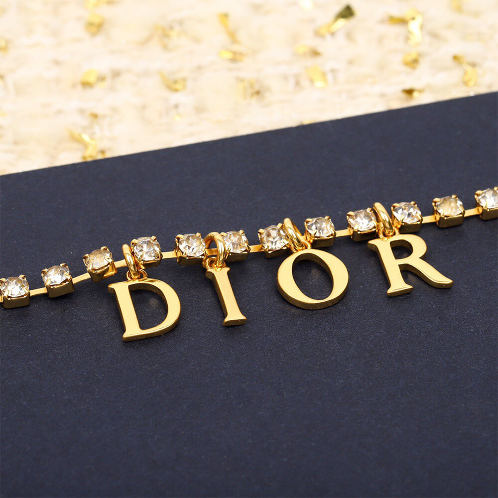 D10r NECKLACE
