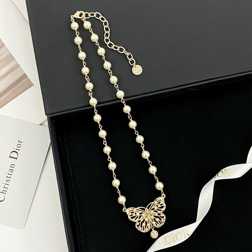 D10r PEARL NECKLACE