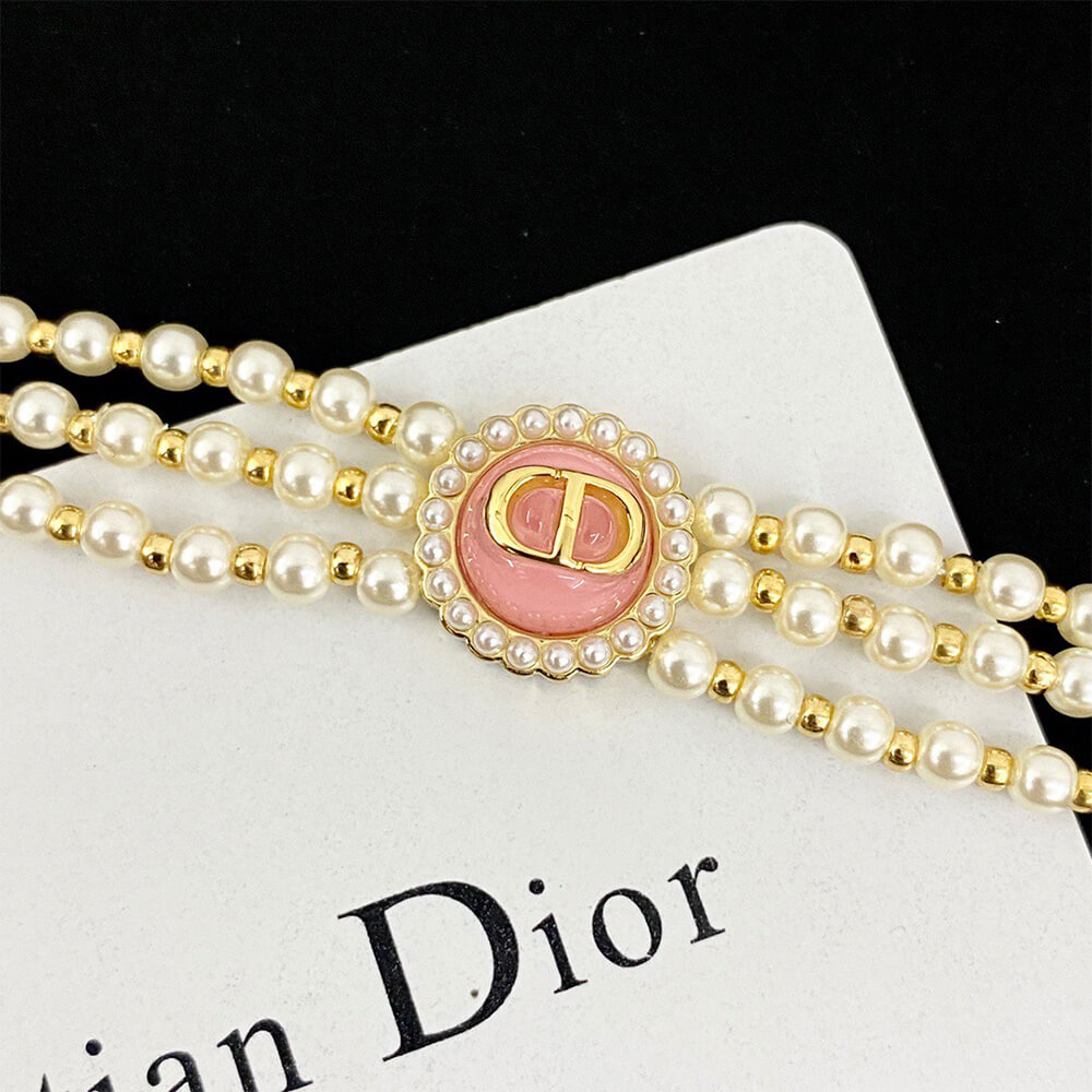 D10r PEARL NECKLACE
