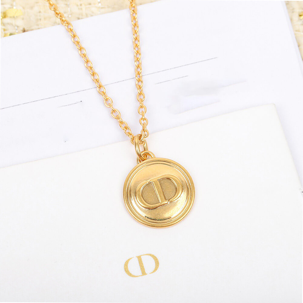 D10r NECKLACE