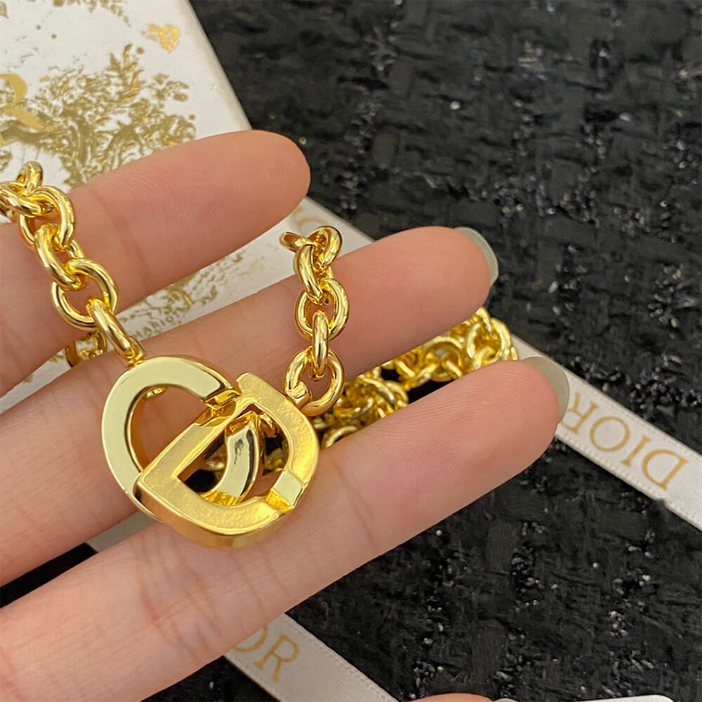 D10r NECKLACE