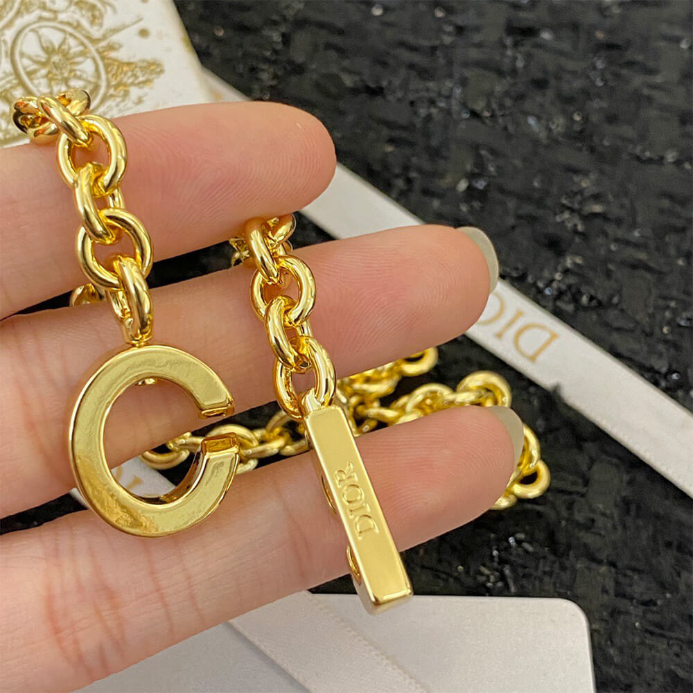 D10r NECKLACE