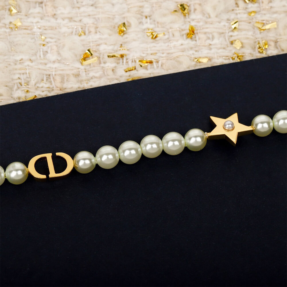 D10r Pearl Necklace
