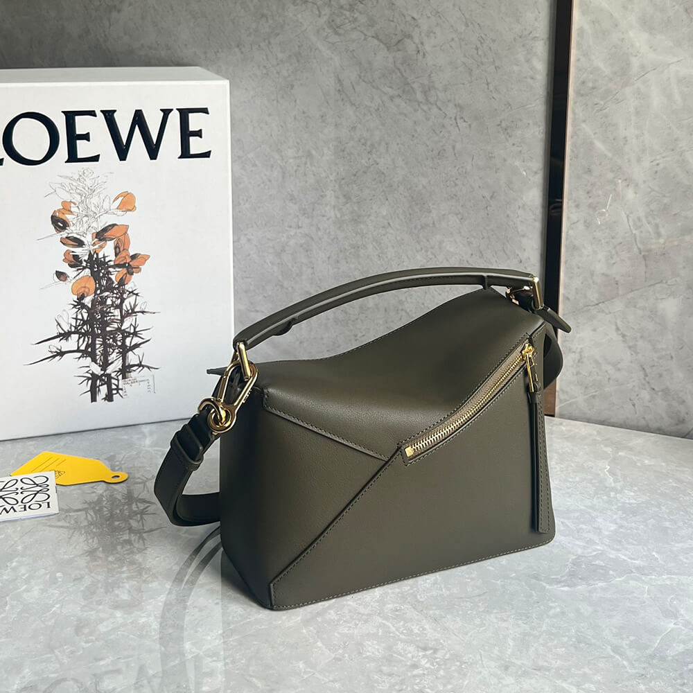 L0ew* Small Puzzle Edge bag in classic calfskin(High-end grade)