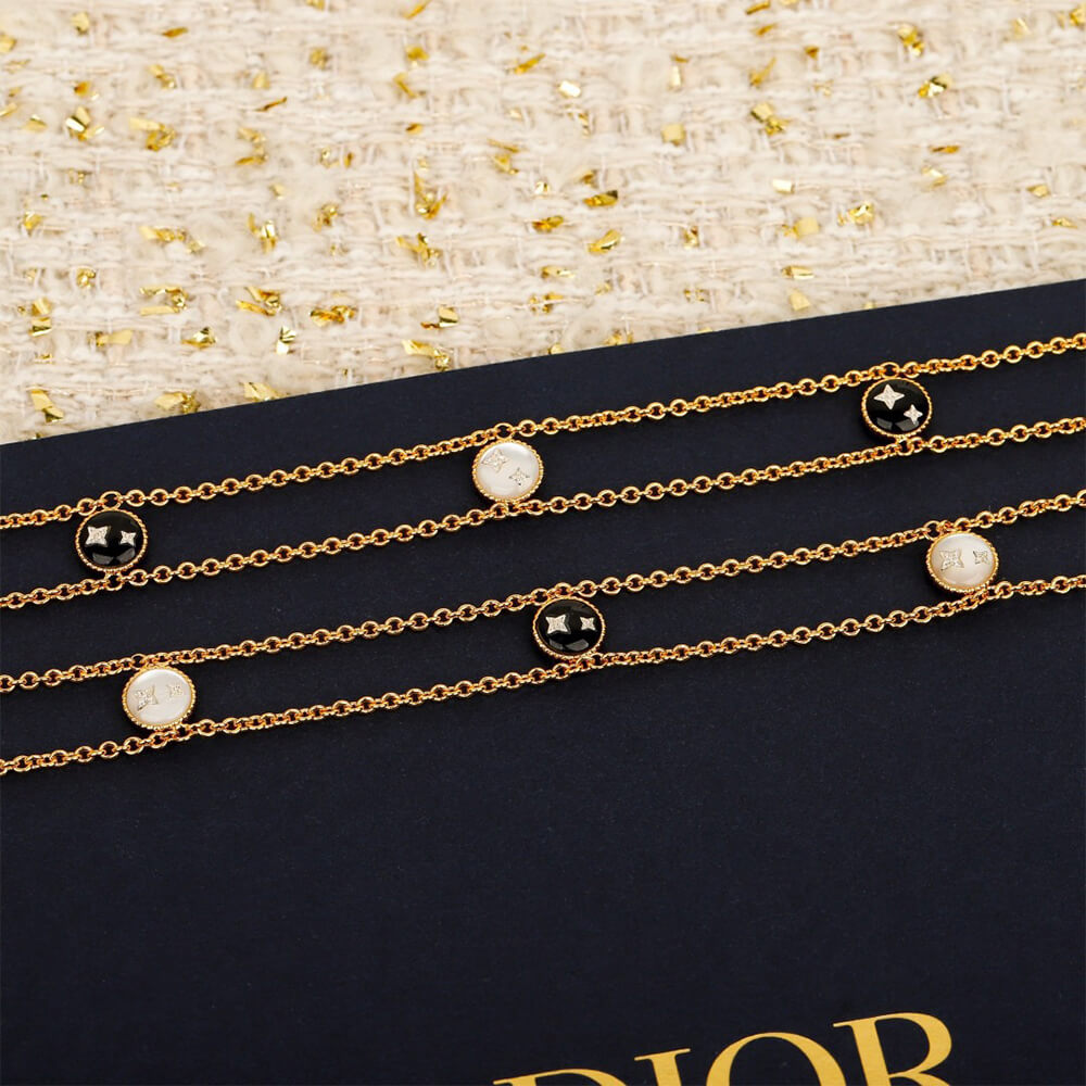 D10r Necklace