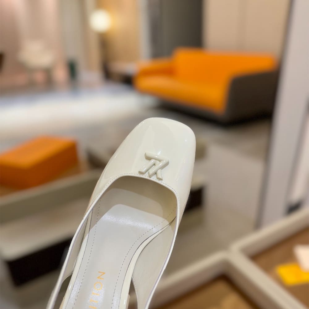 LV Swing Slingback Pump