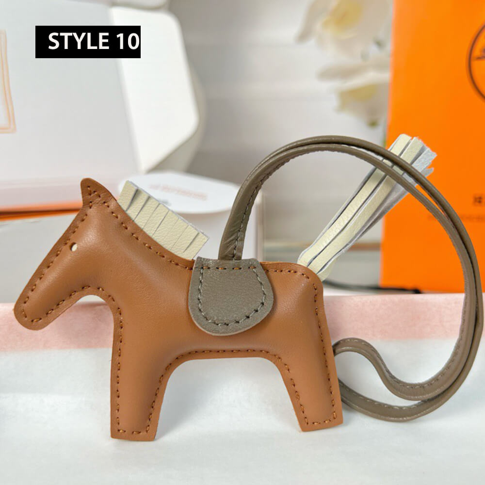 H**me5 Rodeo PM Charm