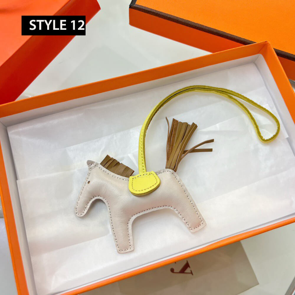 H**me5 Rodeo PM Charm