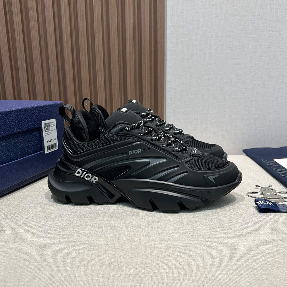 D10r  B44 Blade Sneaker