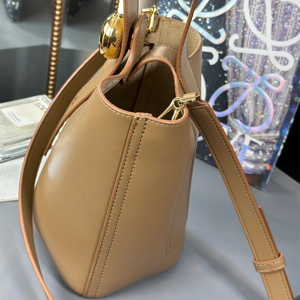 L0ew* Mini Pebble bucket in smooth calfskin(high-end grade)
