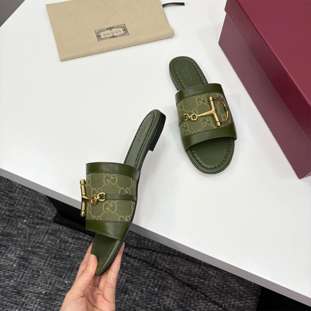 Gvc*1 Women’s slide sandal with Horsebit