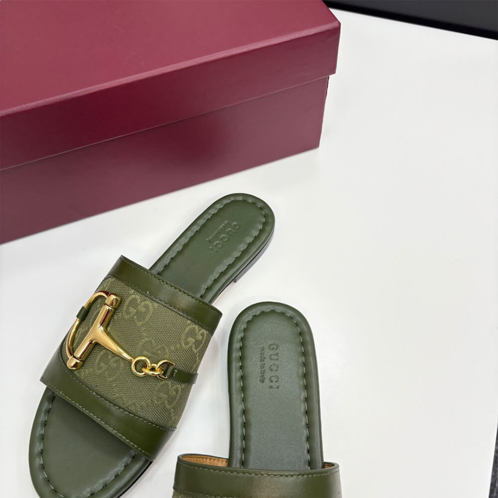 Gvc*1 Women’s slide sandal with Horsebit