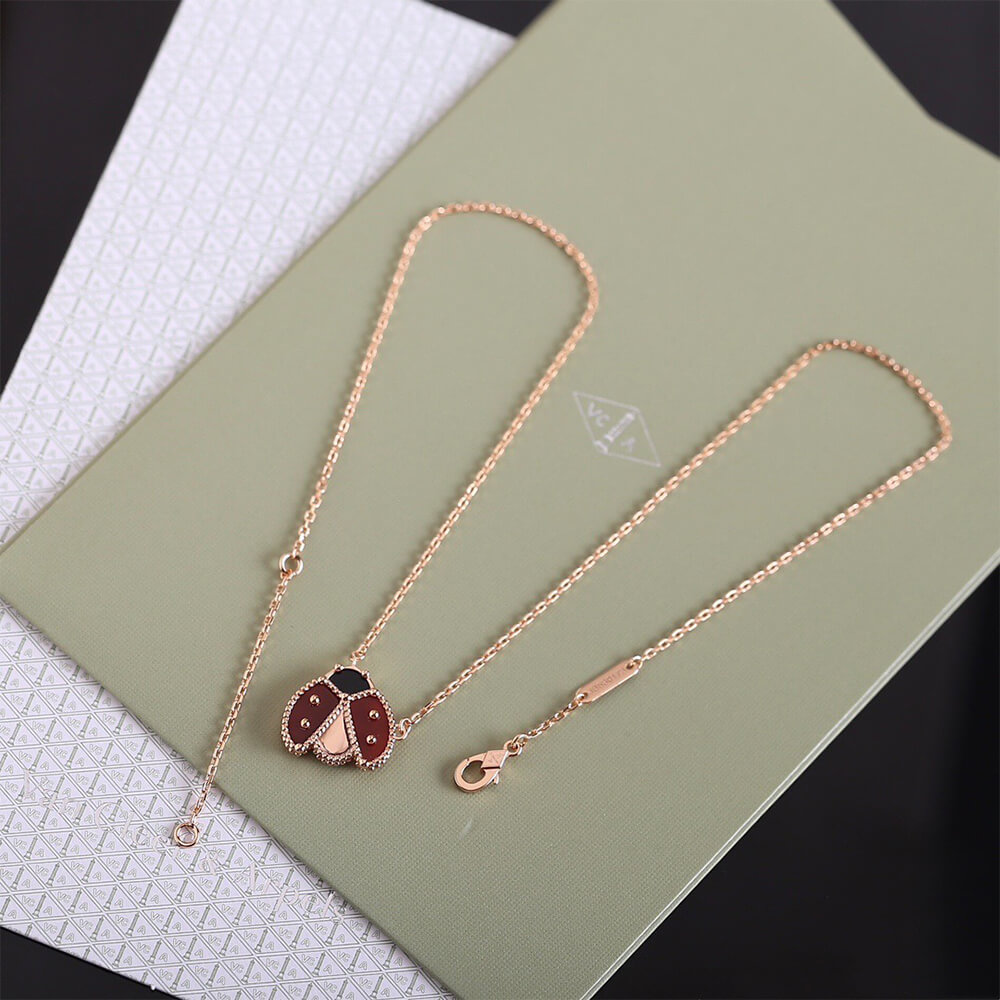 V*n Cl**f & Arpels Lucky Spring pendant, open wings ladybug