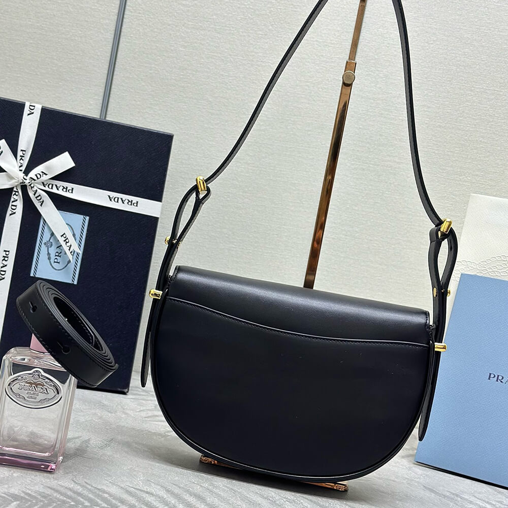 Pra*a Arque leather shoulder bag with flap