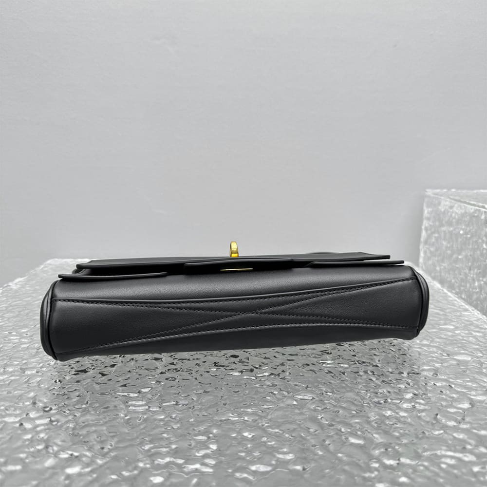 Ba1en*iaga Women’s Bel Air Clutch On Strap Small(HIGH-END GRADE)