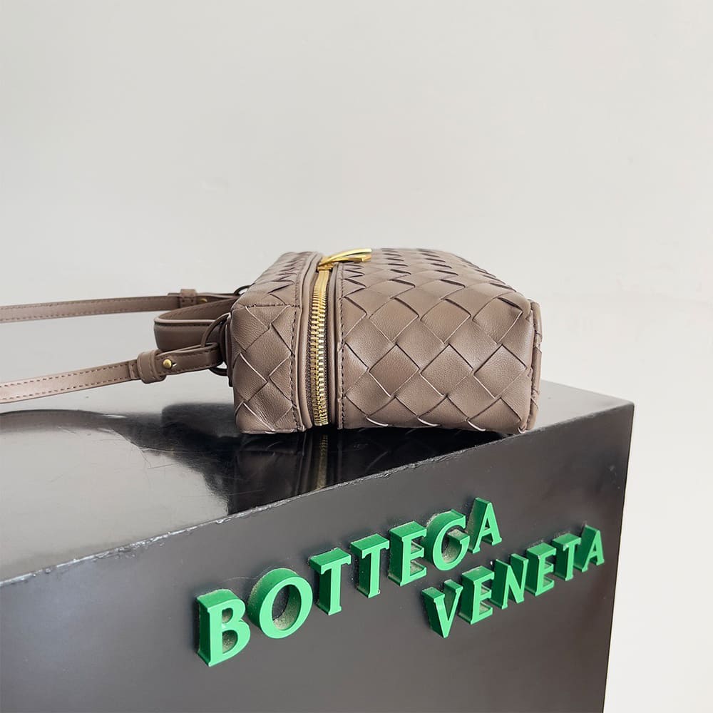B0tt*ga Ven*ta Bang Bang Vanity Case(high-end grade)