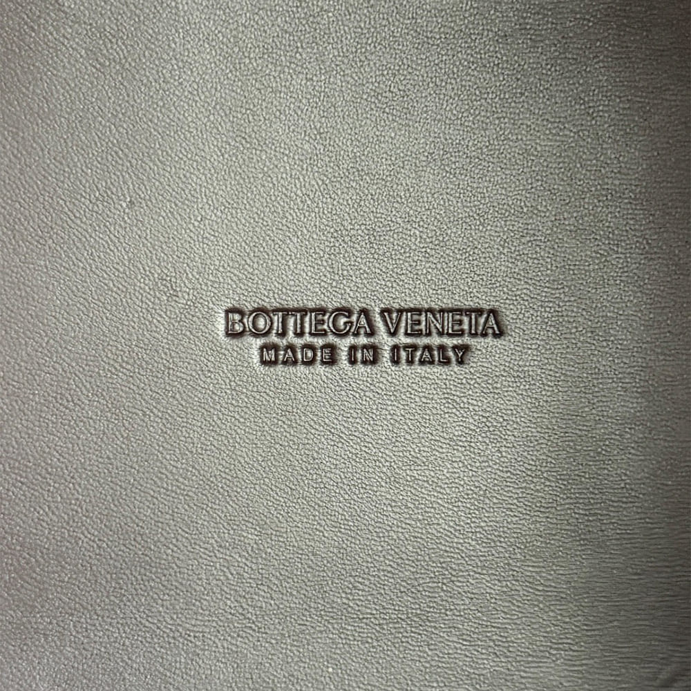B0tt*ga Ven*ta Medium Parachute(HIGH-END GRADE)