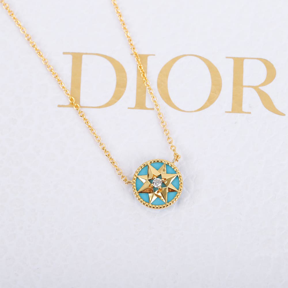 D10r necklace