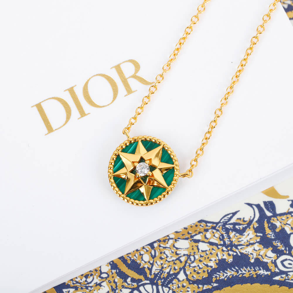 D10r necklace