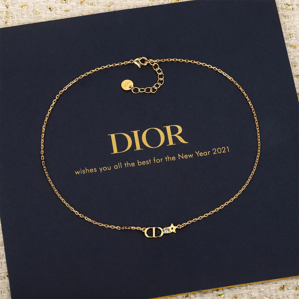 D10r necklace