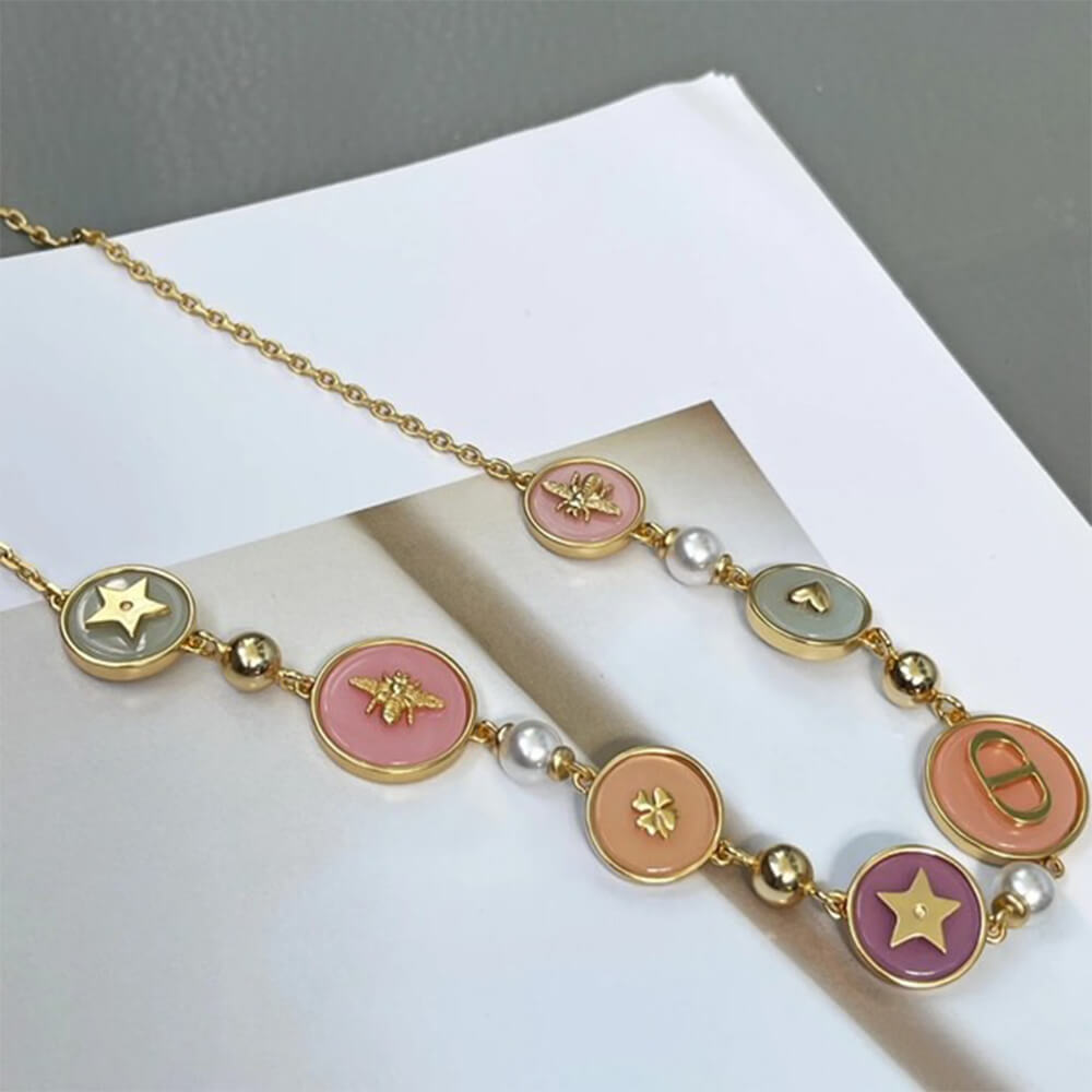 D10r necklace