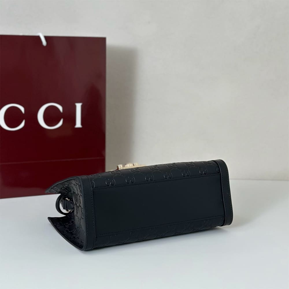 Gvc*1 Padlock medium top handle bag