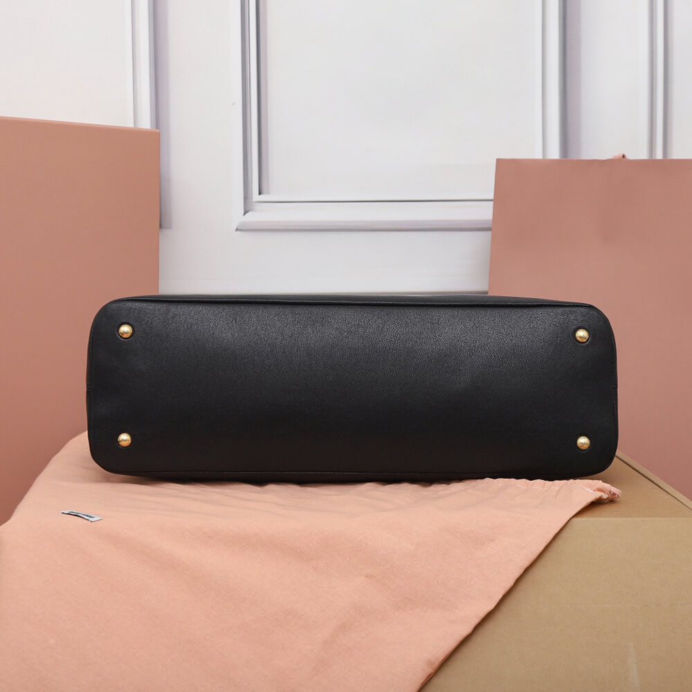 M1um1u Large Aventure nappa leather bag(HIGH-END GRADE)