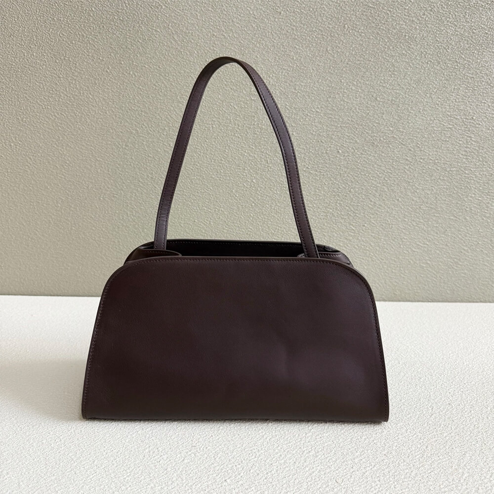 The R0w Peggy Clutch in Leather(HIGH-END GRADE)
