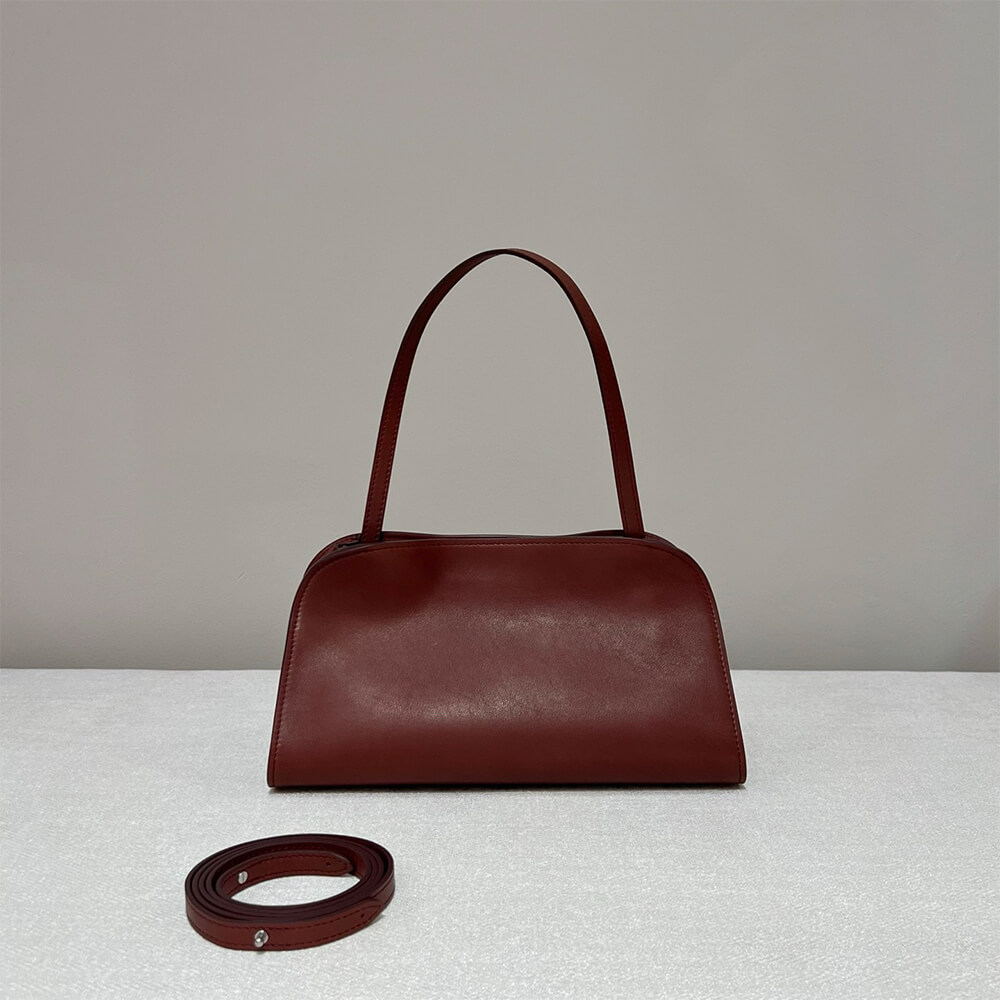 The R0w Peggy Clutch in Leather(HIGH-END GRADE)