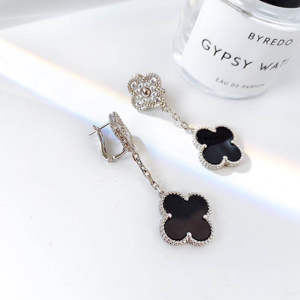VCA ONYX AND D1am0nd ‘MAGIC ALHAMBRA’ EARRINGS